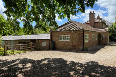 4 bed property, in Greystone, £695,000