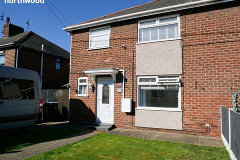 3 bed property, in Maelor View, £190,000