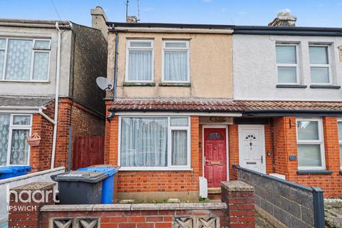 3 bed property, in Bramford Road, £170,000