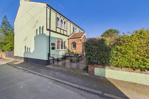 4 bed property, in Bridge Lane, £299,500