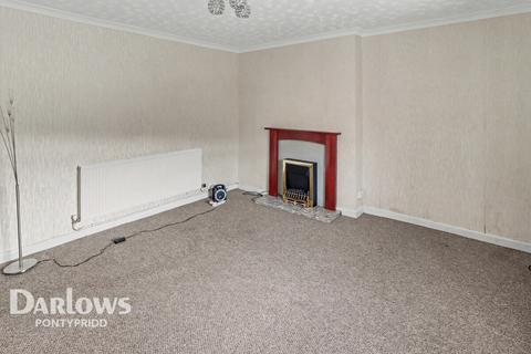 3 bed property, in Park View, £110,000