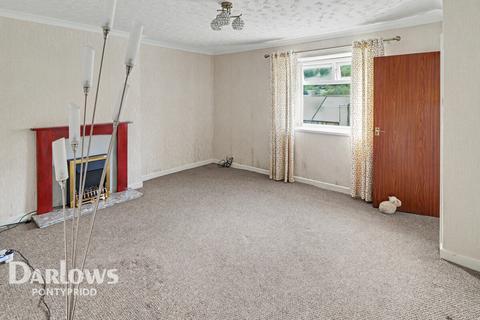 3 bed property, in Park View, £120,000
