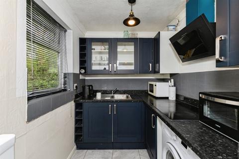 Studio, in Sturbridge Close, £155,000
