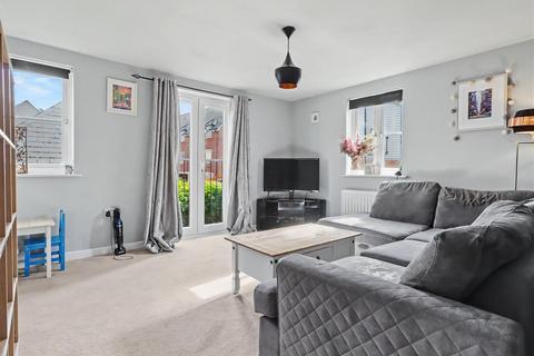 2 bed property, in Bittern Road, £130,000
