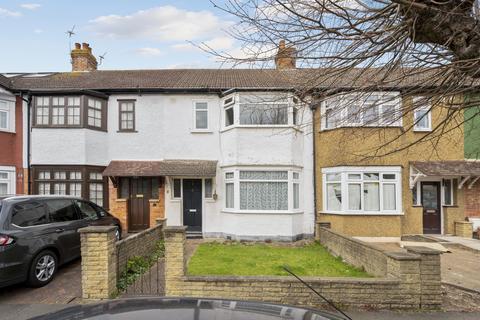 3 bed property, in Tennyson Avenue, £500,000