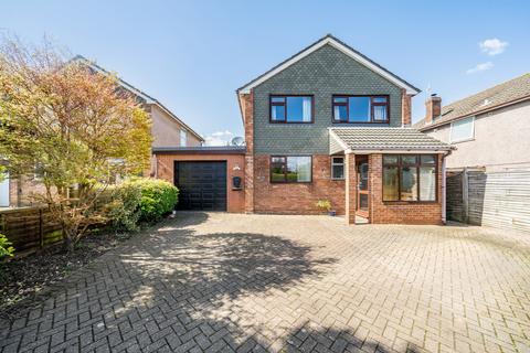 4 bed property, in Stanford Close, £480,000