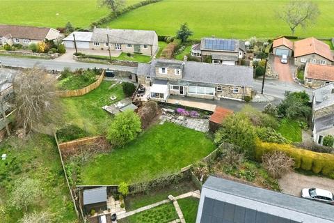 2 bed property, in Newton-On-The-Moor, £190,000