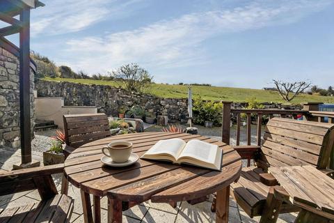 5 bed property, in Redruth TR16, £975,000