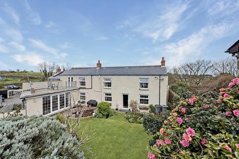 5 bed property, in Redruth TR16, £899,000