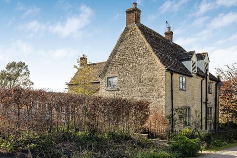 4 bed property, in Coaley, £1,150,000