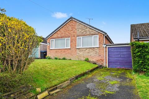 2 bed property, in Ashes Avenue, £230,000