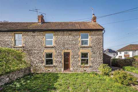 3 bed property, in Bath Road, £390,000