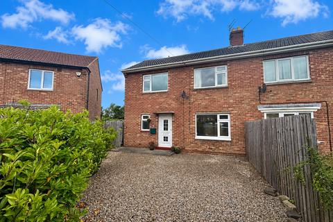 2 bed property, in Mccracken Drive, £170,000