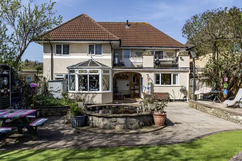 4 bed property, in BRISTOL BS16, £600,000