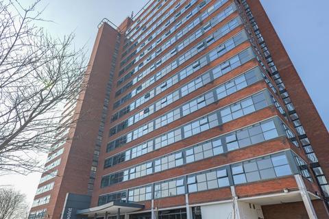 1 bed property, in Chester Road, £85,000