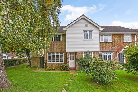4 bed property, in The Meadows, £385,000