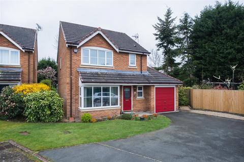 3 bed property, in Millgate, £310,000