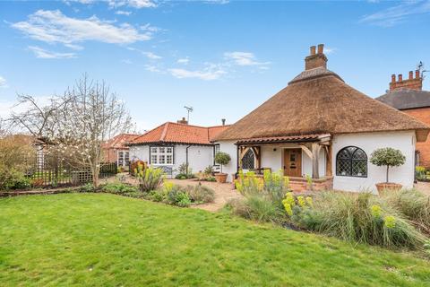 4 bed property, in The Thatched Cottage, £550,000