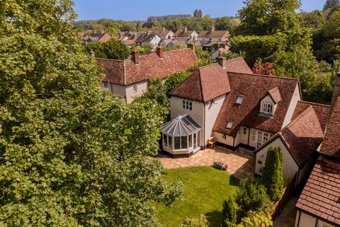 4 bed property, in Bankes Mead, £650,000