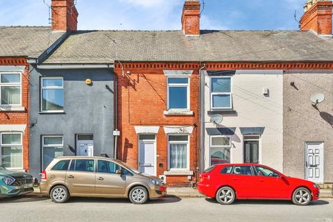 2 bed property, in Vine Terrace, £110,000