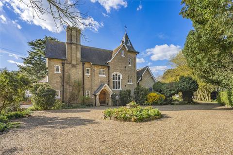 7 bed property, in Church End, £1,550,000
