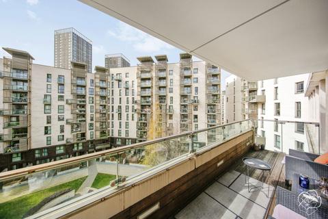 2 bed property, in Festuca House, £580,000