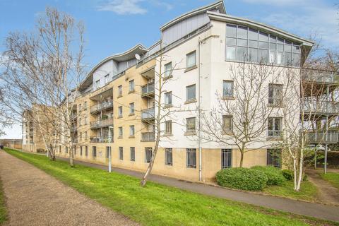 1 bed property, in Yeoman Close, £75,000