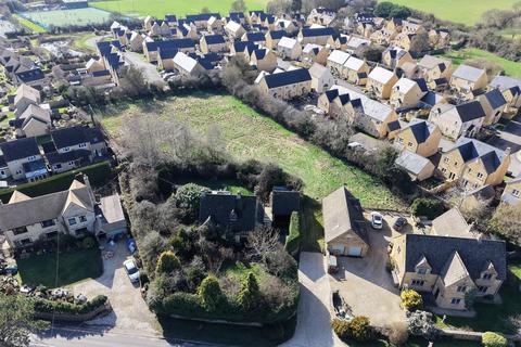 3 bed property, in Land at Elmfield, £1,750,000