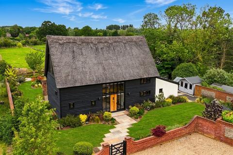 4 bed property, in Barn Low Road, £750,000