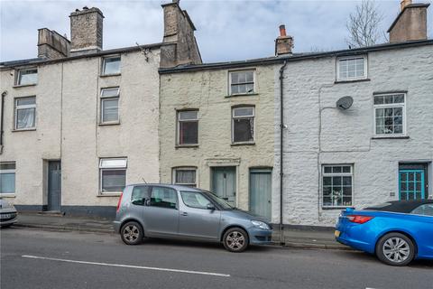 2 bed property, in Milnthorpe Road, £165,000
