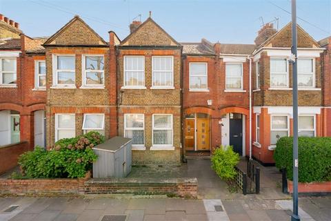 3 bed property, in Chapter Road, £500,000