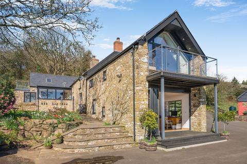 6 bed property, in Caerlicyn Lane, £1,400,000