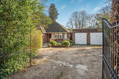 4 bed property, in Red Hill, £700,000