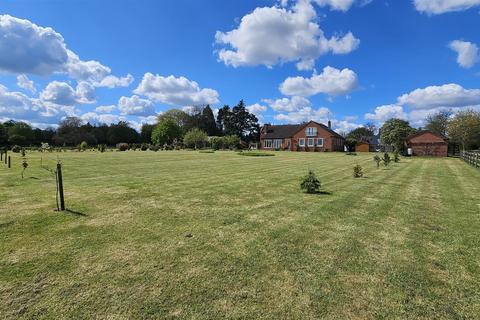 5 bed property, in Grantham Road, £1,150,000