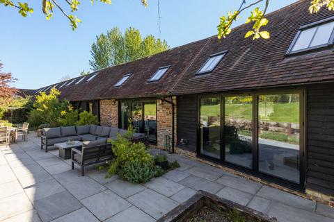 3 bed property, in Crittenden Road, £1,000,000