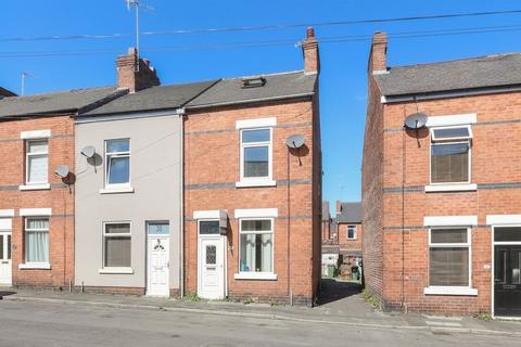 3 bed property, in John Street, £150,000