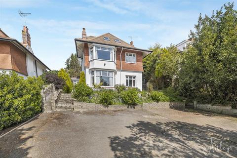 5 bed property, in Gower Road, £650,000