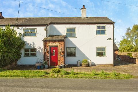 5 bed property, in Benson Lane, £650,000