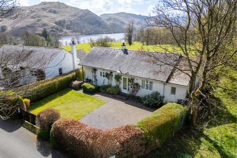 3 bed property, in Yan, £595,000