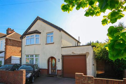 3 bed property, in London Road, £375,000