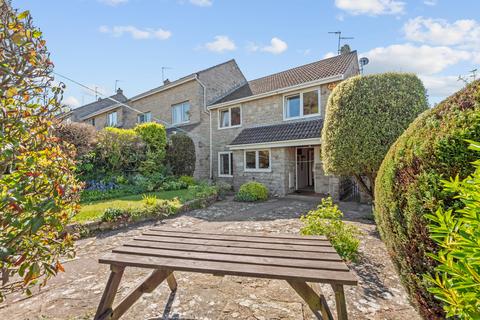 3 bed property, in Weymouth DT3, £350,000