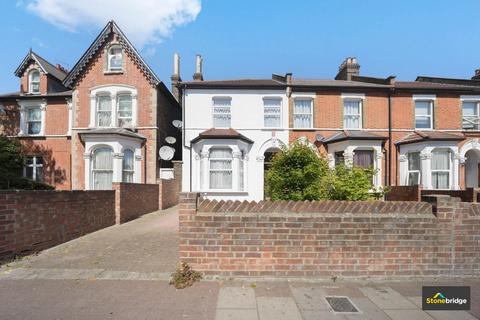 4 bed property, in Romford Road, £675,000