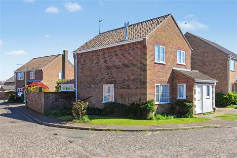 3 bed property, in Barn Close, £365,000