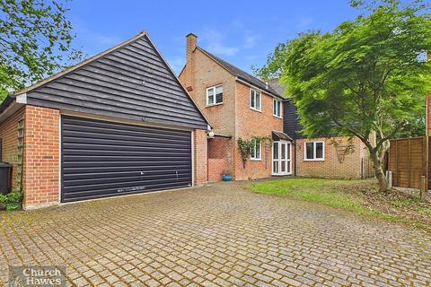 4 bed property, in Fir Tree Lane, £1,000,000