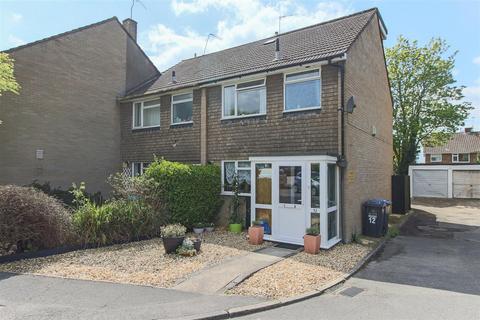 4 bed property, in St. Edmunds Road, £375,000