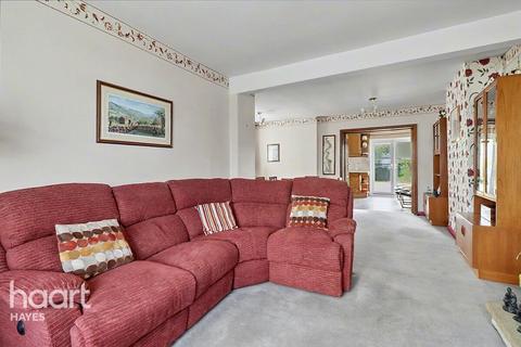3 bed property, in Seaton Road, £585,000