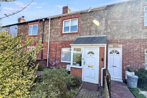 2 bed property, in Brentwood Avenue, £60,000