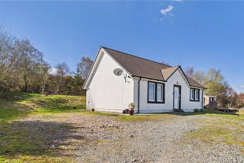 3 bed property, in Carnock, £230,000