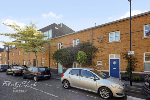 2 bed property, in Gransden Avenue, £1,150,000