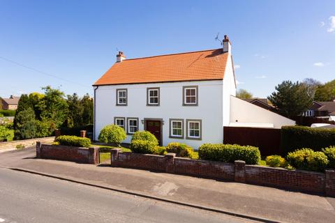 6 bed property, in Hill Top, £575,000